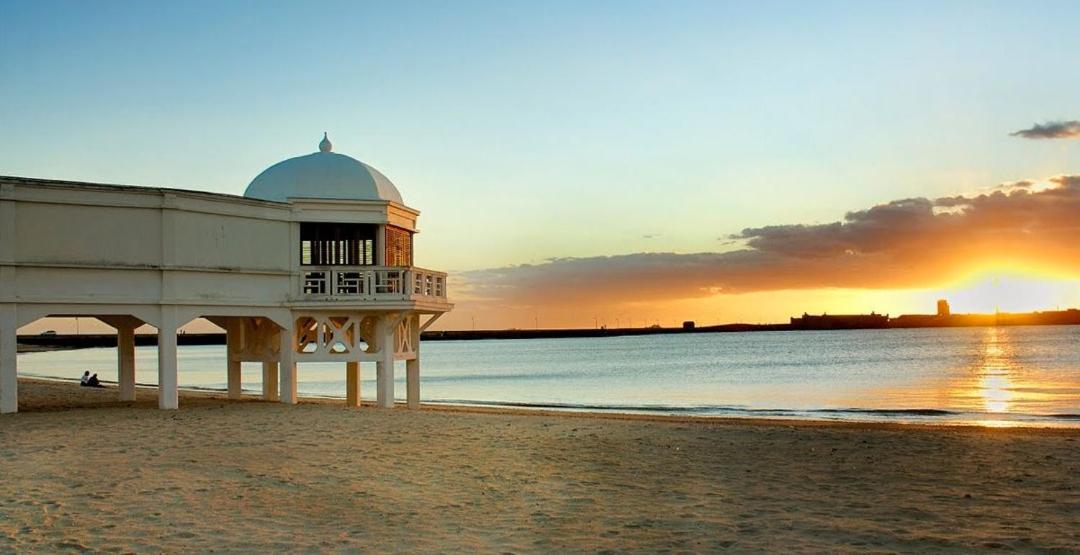 Apartamento Muy Bien Situado En El Centro De Cadiz Y Al Lado De La Playa Kültér fotó